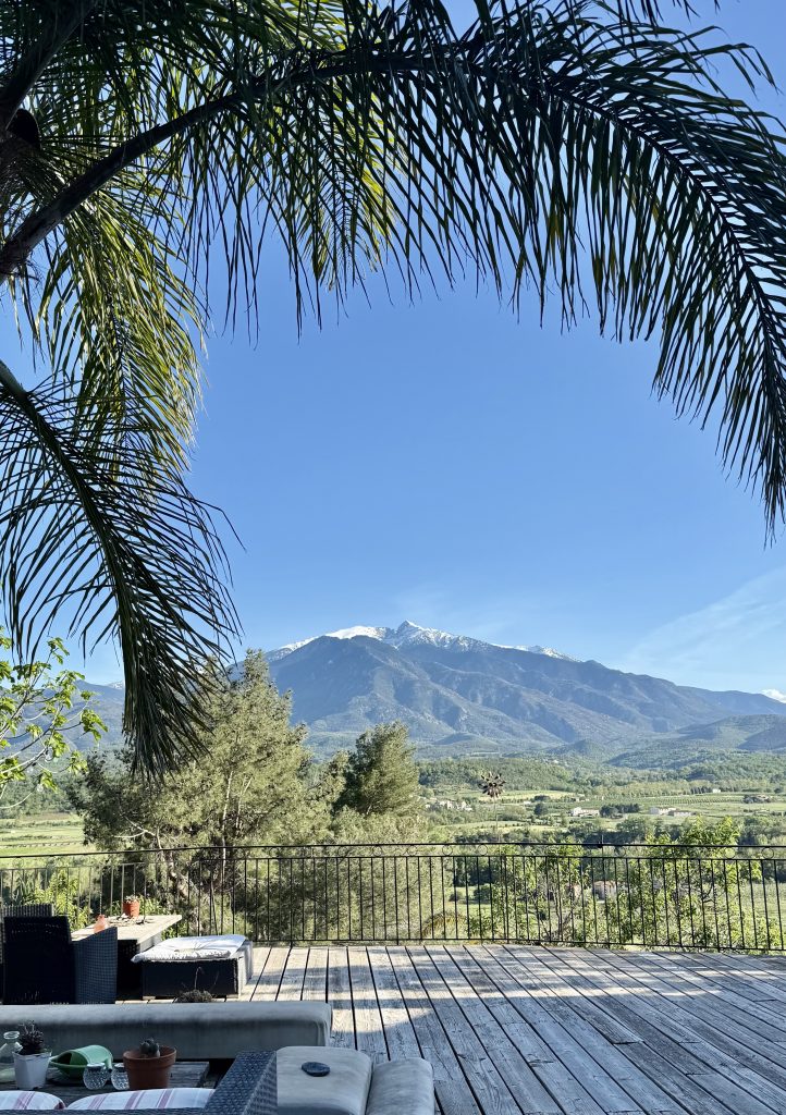 terrasse panoramique sur le canigou a la casa ilicia a eus, super pour dormir